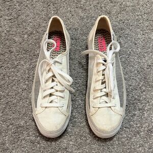 Keds cream tennis shoes size 9